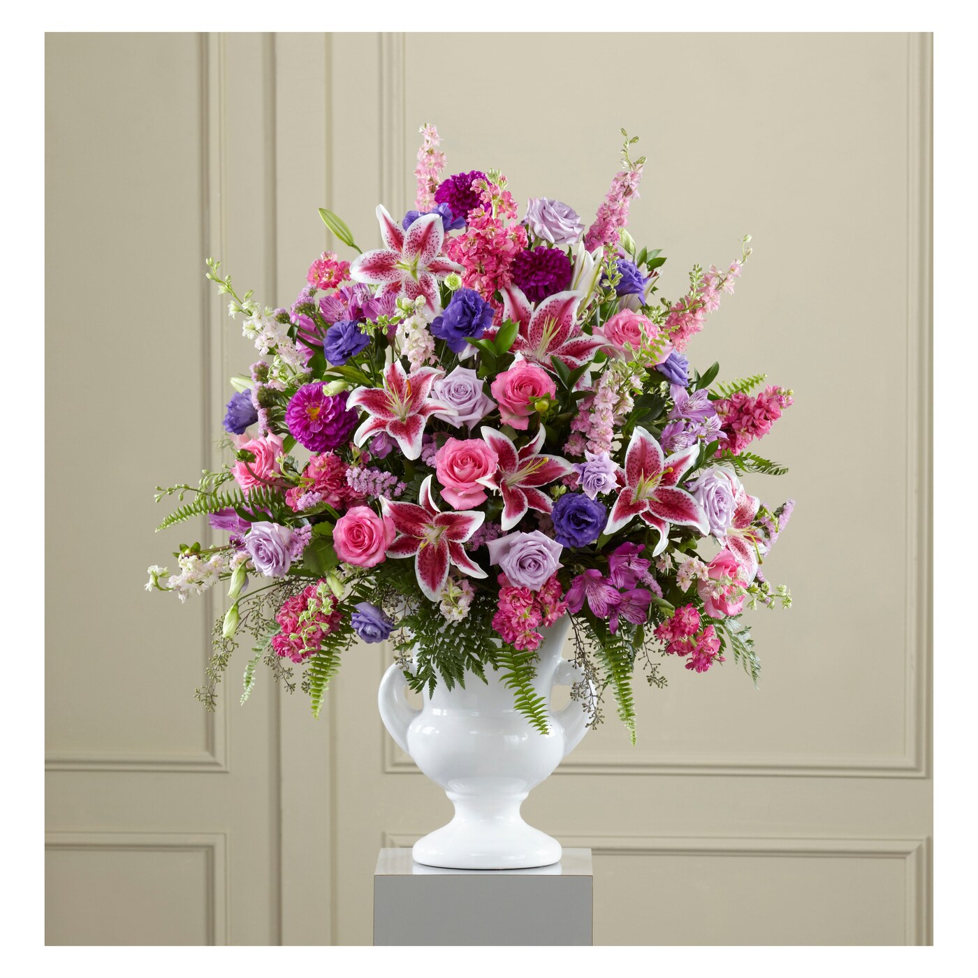 Peaceful Tribute Arrangement