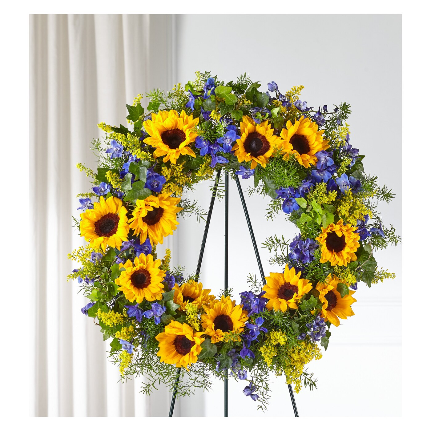 Bright Rays Wreath flower arrangement