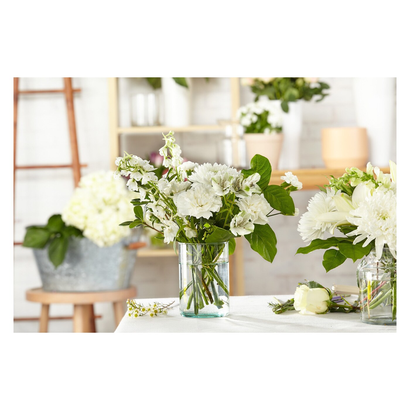 Classic Ivory – A Florist Original
