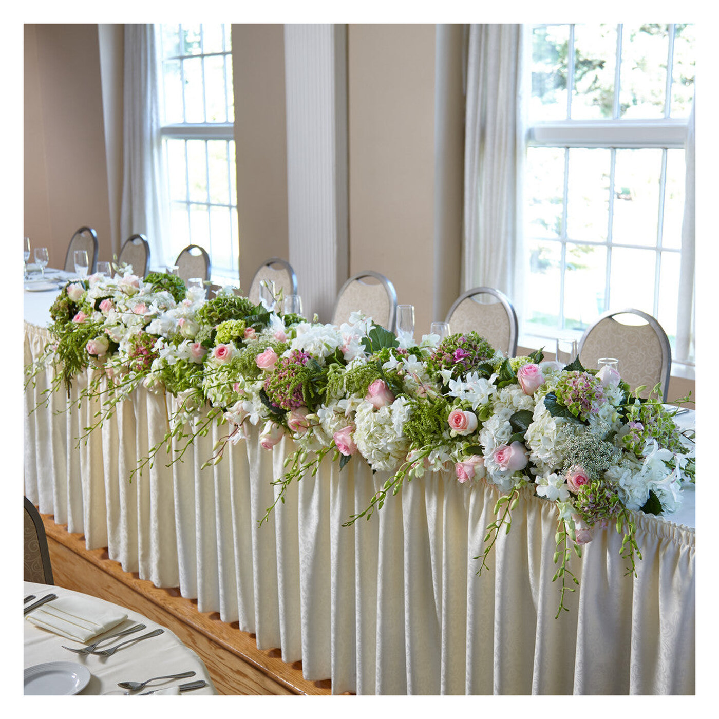 State of Joy Head Table Arrangement
